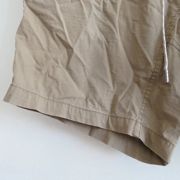 VUORI Ripstop DuraTerra™ Shorts in Khaki Tan Travel Outdoor Sport - Size M - Picture 8 of 13